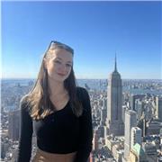 Diplômée d’un diplôme en langues étrangères, je suis prête à vous partager mes connaissances en français, anglais et espagnol !